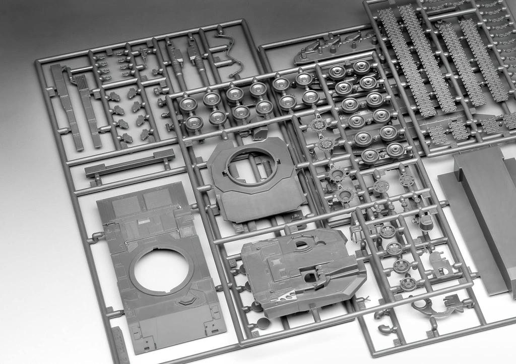 Revell Scale French Leclerc T5 Plastic Model Model Molded In Color 1/72 Kit, 03341,