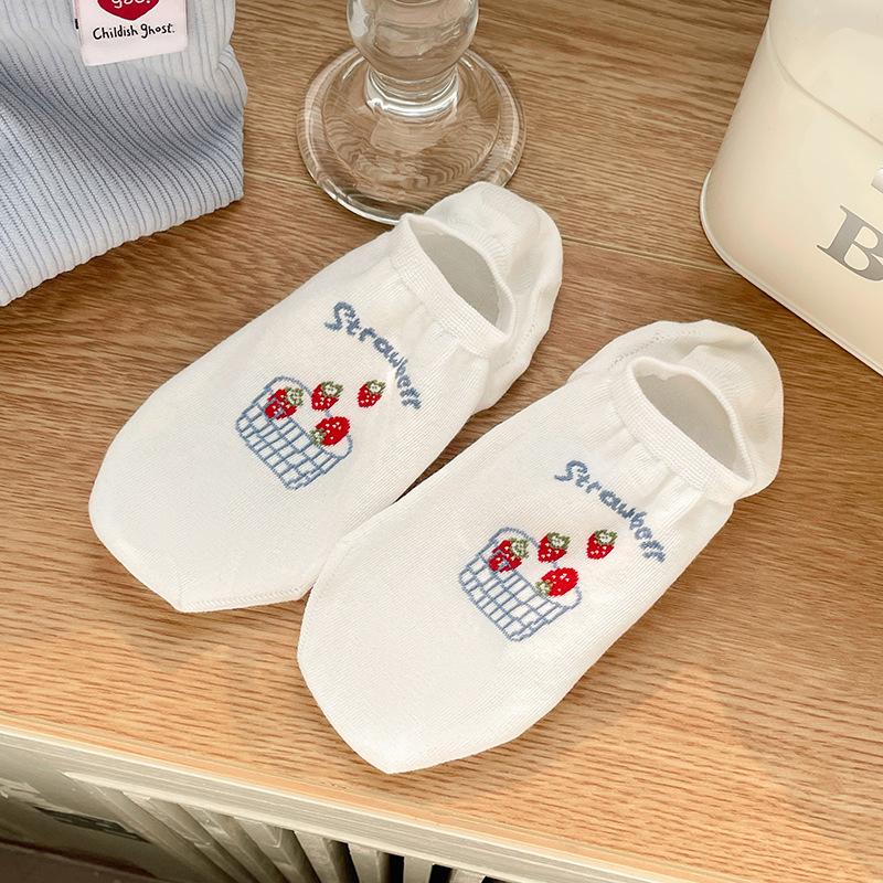 Female Summer Thin Lovely Shallow Mouth Anti Pilling with Silicone Invisible Socks
