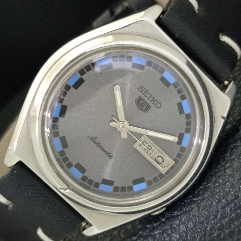 

SEIKO 5 AUTOMATIC JAPAN 7009A MENS VINTAGE GREY COLOR DIAL WATCH a701305-5 R206a-a701305