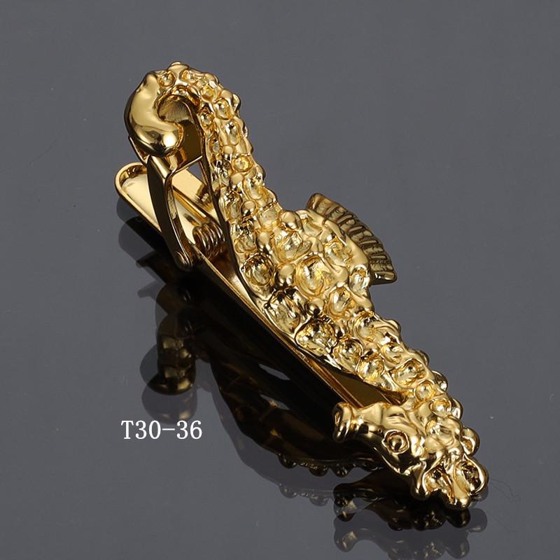 Herren Krawattennadel Kollektion: Goldene Brille, Schlüssel, Anker, Blätter, Schnurrbart, AK, Saxophon, Angelhaken, Pfeife, Kugel, Kragenclips