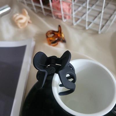 High Ponytail Claw Clip – Cute Shark Style for Women, Popular Small Hairpin