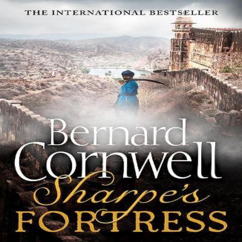 Sharpes Fortress by Bernard Cornwell Paperback Book 9780007425815