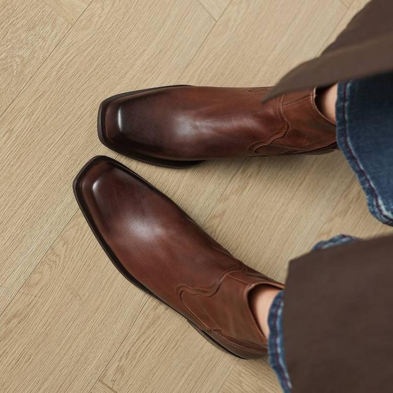 Autumn and winter women's leather boots genuine leather large size women's boots medium heel versatile round head Martin boots new cowhide m