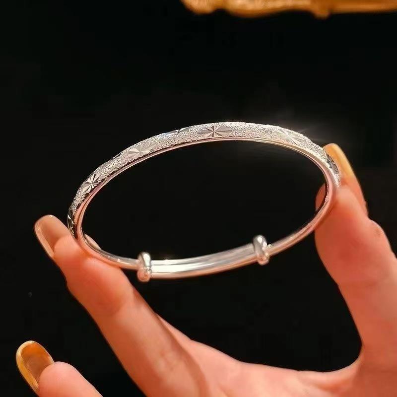 2024 Flash Sand Silver Star Bracelet for Women – Elegant High-End Gift for Her