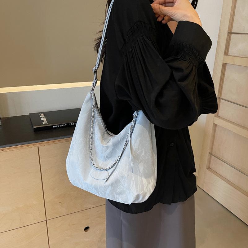 Tote Bag Personalized Large Capacity Commuting Bag for Women In Summer New Fashion Casual Fashionable Shoulder Bag
