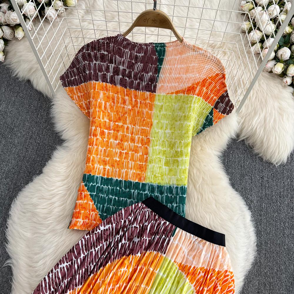 Ladies Fashion Set Crew Neck Slim Short Top Two Piece High Waist Printed A-Line Pleated Skirt