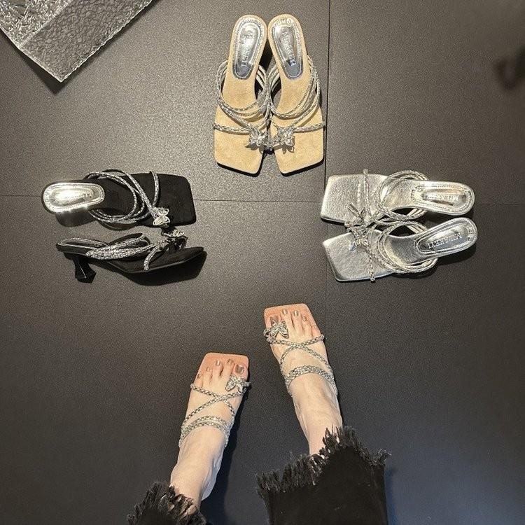 

Новые туфли на высоком каблуке с вьетнамками, квадратным носком, тонкими каблуками и вьетнамками 35 розовый