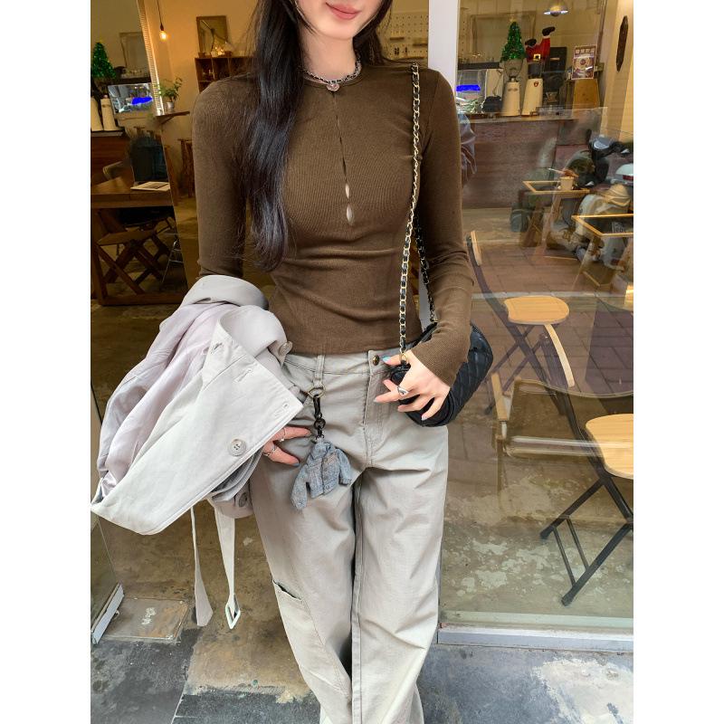 Damen Weißes Langarm-Basisshirt mit Hohlmuster - Herbst/Winter 2026 Kollektion