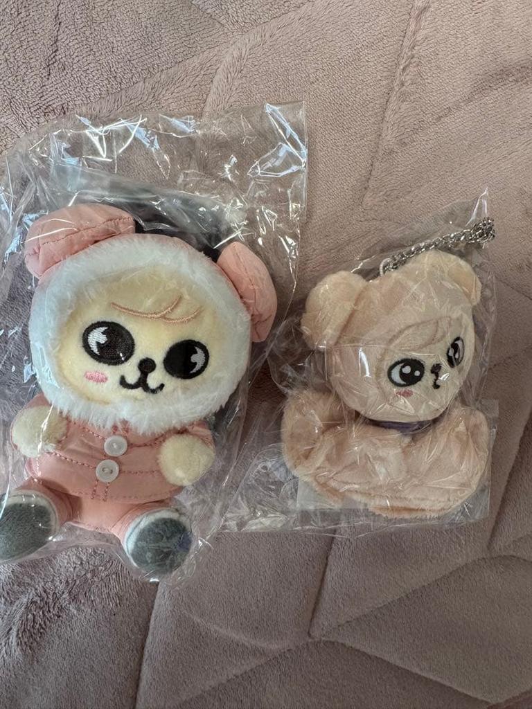 [USED] Straykids Seungmin Mascot Charm SKZOO Smartphone Holder