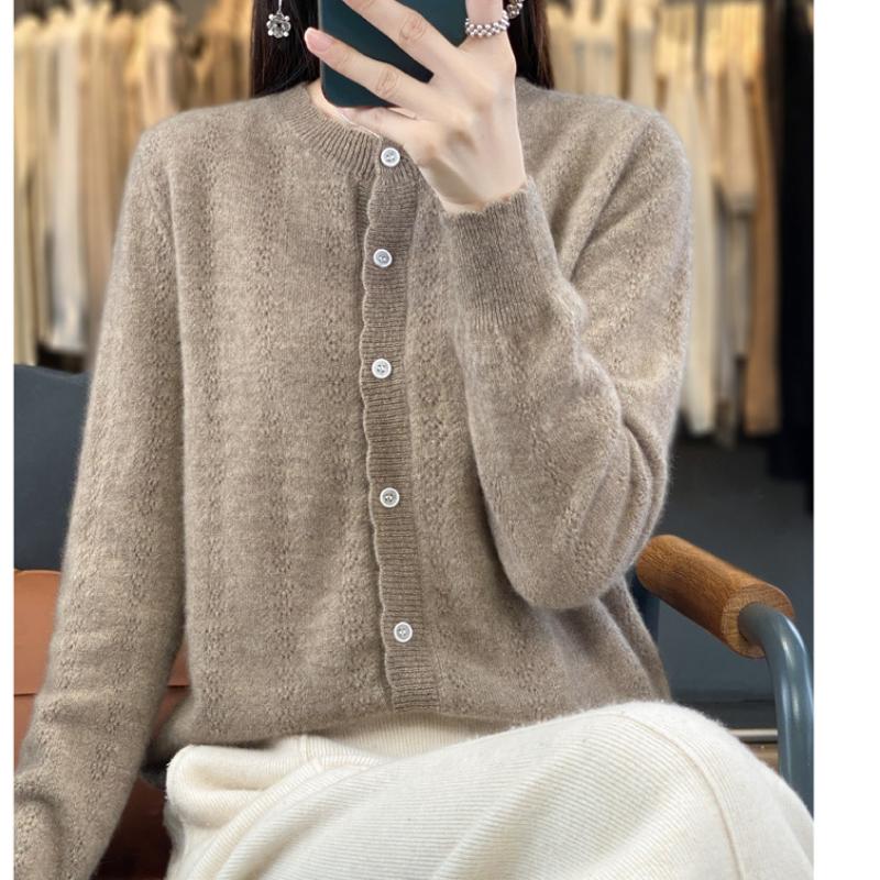 New Round Neck Hollow Wool Cardigan for Autumn and Winter for Women, Loose and Fashionable Cashmere Sweater Soft and Glutinous Skin-friendly Top