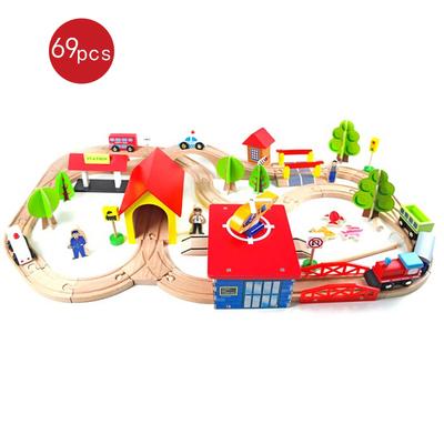 Jucării și jocuri – Mașinuțe de jucărie, trenuri și transport