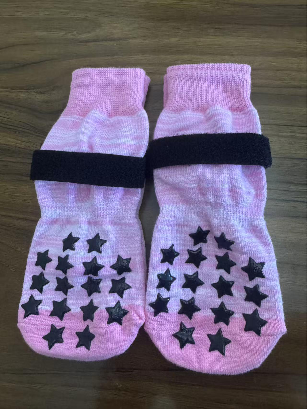 

Breathable Non-Slip Cotton Socks for Large & Medium Dogs, 4-Pack XL [Extra Large]