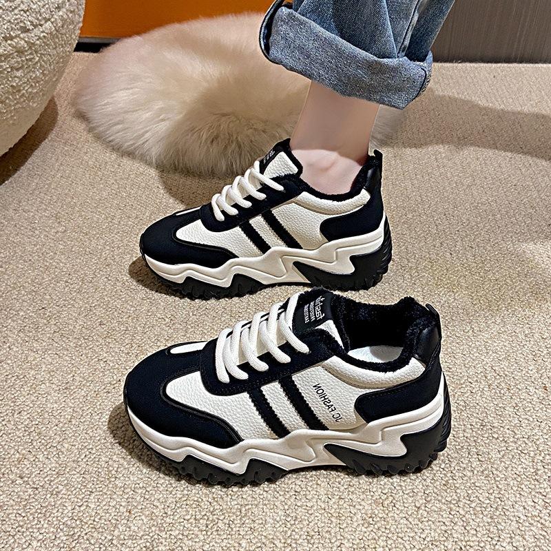 

Туфли на толстой подошве для пап, женские, зима 2025, новые, универсальные, повседневные, кожаные, с круглым носком, бархатные, туфли Agam Deshun 35 чёрный