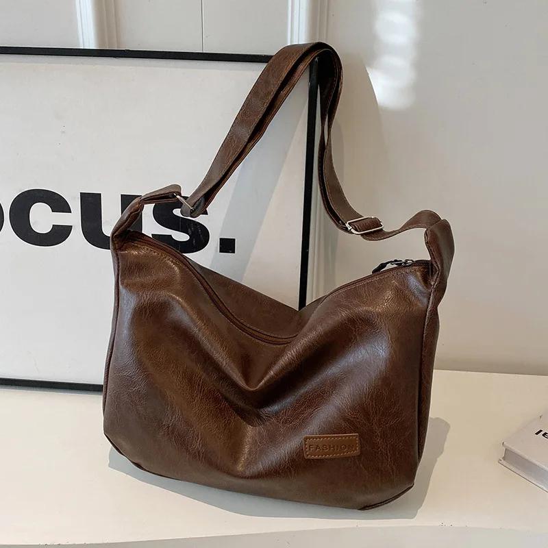 Fashion Large Capacity Tote Bag Classic Black Underarm Crossbody Bags for Women Lightweight Shoulder Bags Versatile Dumpling Bag