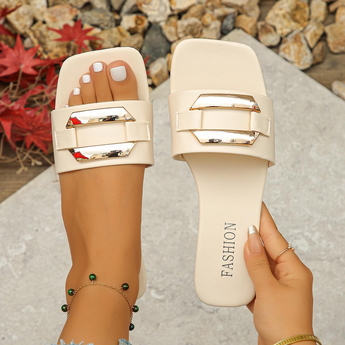 

Мода Мода Универсальная Женская Обувь 2025лето Новая Обувь на Плоской Подошве с Квадратным Носком Комфорт Женские Шлепанцы с Металлической Пряжкой Простые Женские Плоские Сандалии 43 бежевый