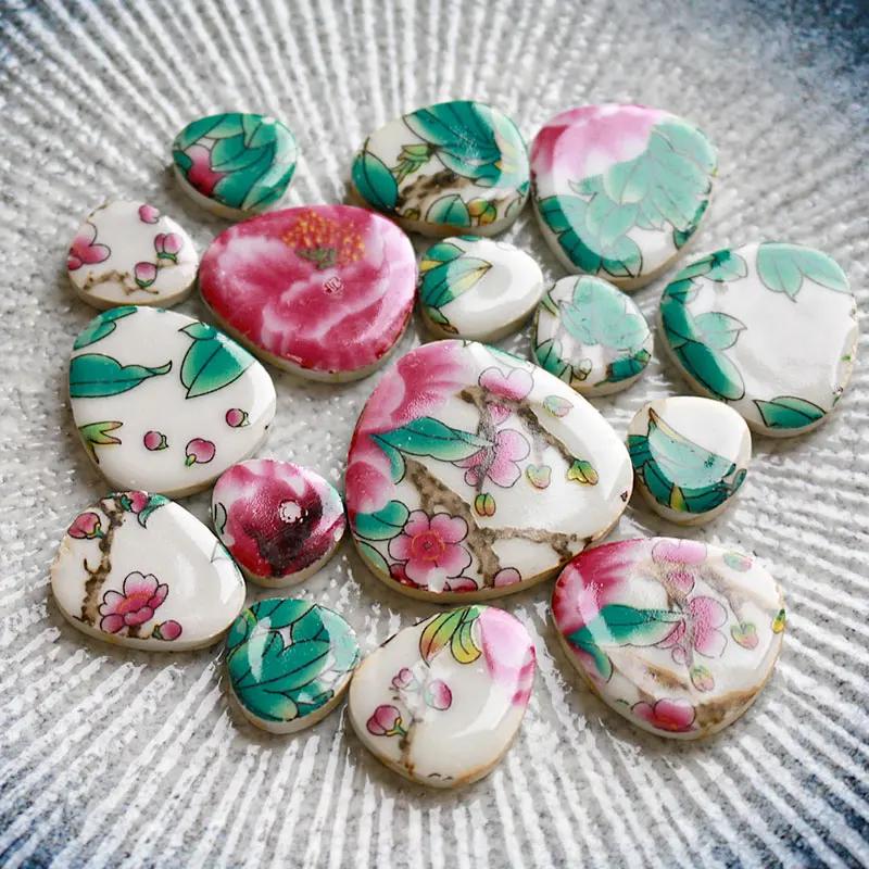 100g DIY Ceramic Mosaic Tiles Glass Leaf Petal Shape Handmade Ornaments Tiles Wall Crafts Crystal for Decorative Material Cerh1