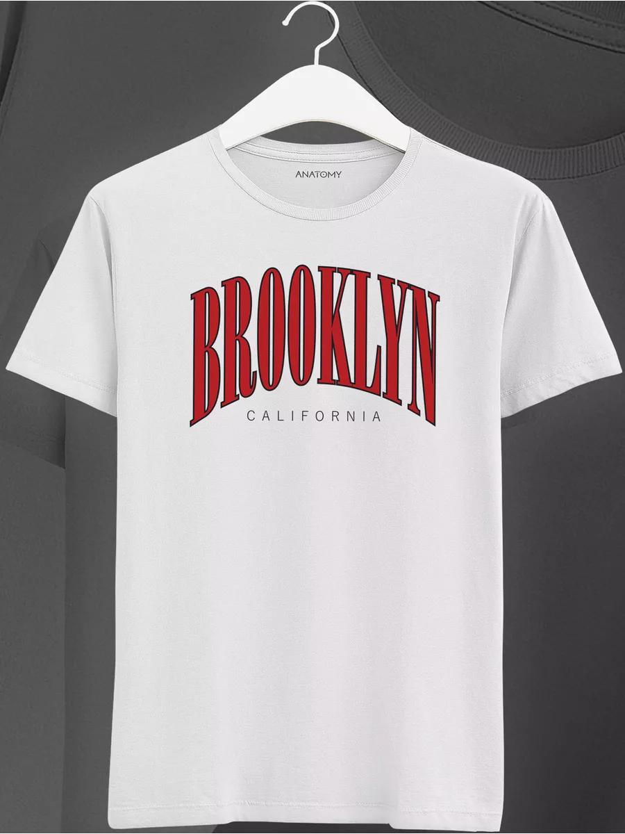 White T-shirt with BROOKLYN California print L