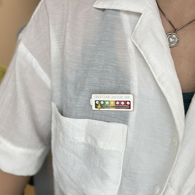 Creative My Social Battery Lapel Pins, Portable Clothing Accessories for Fun Emalj Emotional Pin 7 Days in Week, Move to The Mood as You