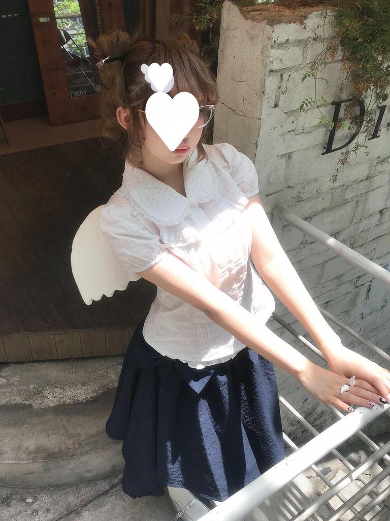 Midsummer Story Floral Doll Collar Two-Piece Set: Age-Reducing Short-Sleeved Shirt & Bowknot Skirt