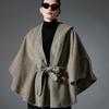 Damen Doppelseitiger Wollähnlicher Kapuzen-Cape-Schal, Poncho-Wickelmantel mit Schleifenband, 143×123cm Dicke Warme Oberbekleidung für Herbst Winter