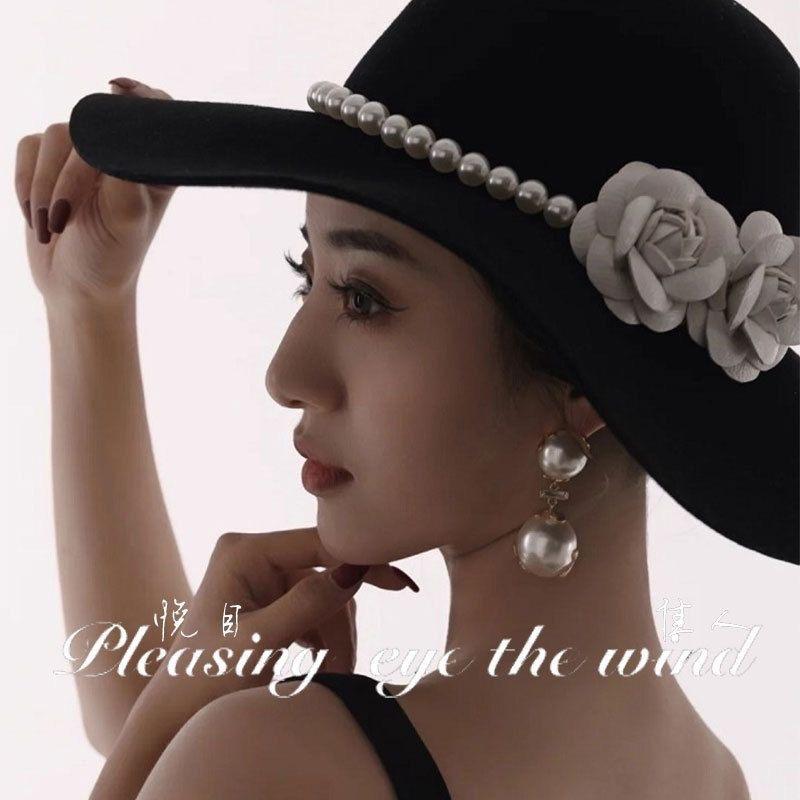 New bridal hat French black top hat elegant retro Hepburn British flat top pearl top hat