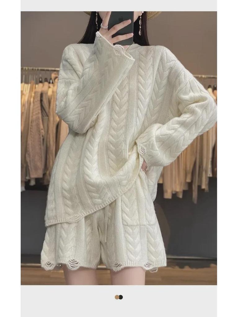 Damen Strickshorts mit hohem Bund & Pullover Zweiteiler: Gemütlicher Herbst- & Winterstil