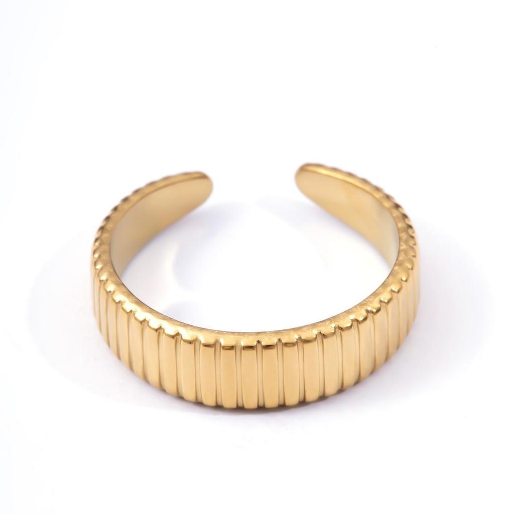 Adjustable Textured Gold Ring with Striped Design