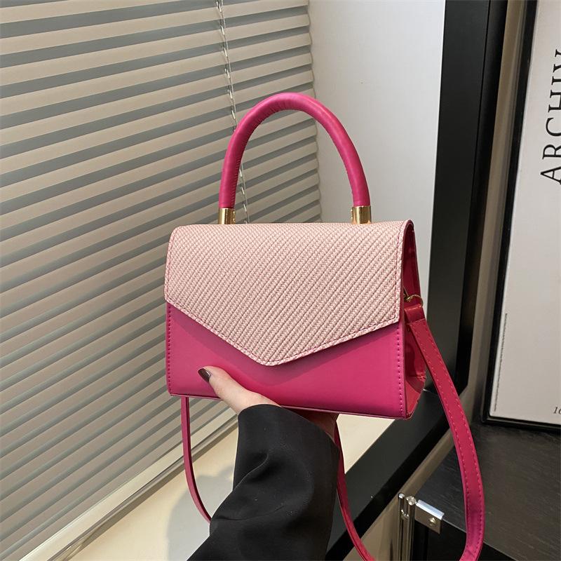 Niche Design Texture Small Bag Women's 2025 New Fashion Versatile Shoulder Bag Crossbody Simple Small Square Bag
