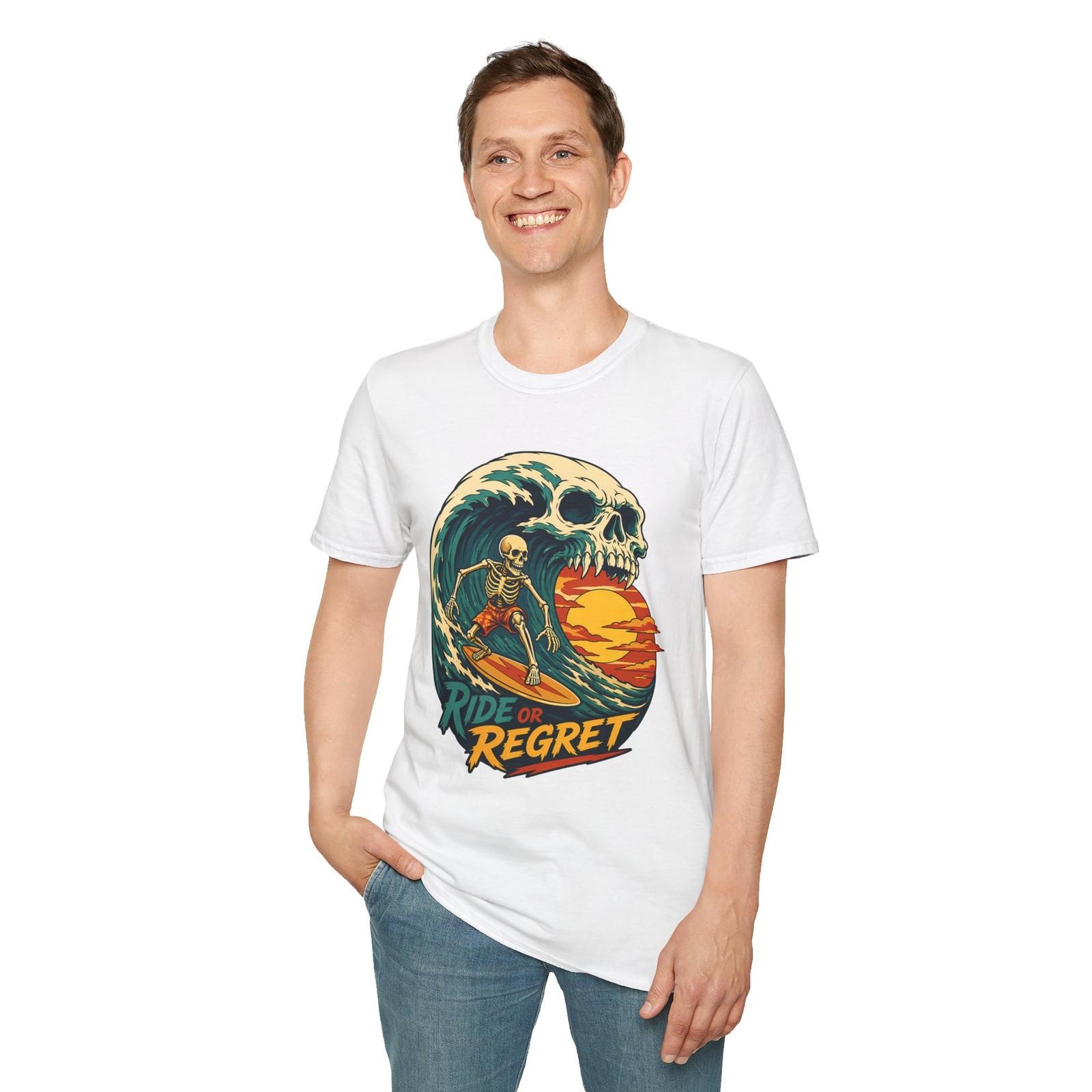 Skeleton Surfing Skull Wave Sunset Vintage Surf Unisex Softstyle T-Shirt S разноцветный