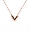 French Romantic Valentine'S Day Gift Girl Girlfriend Fashion Jewelry Acrylic V Letter Pendant Rose Gold Necklace