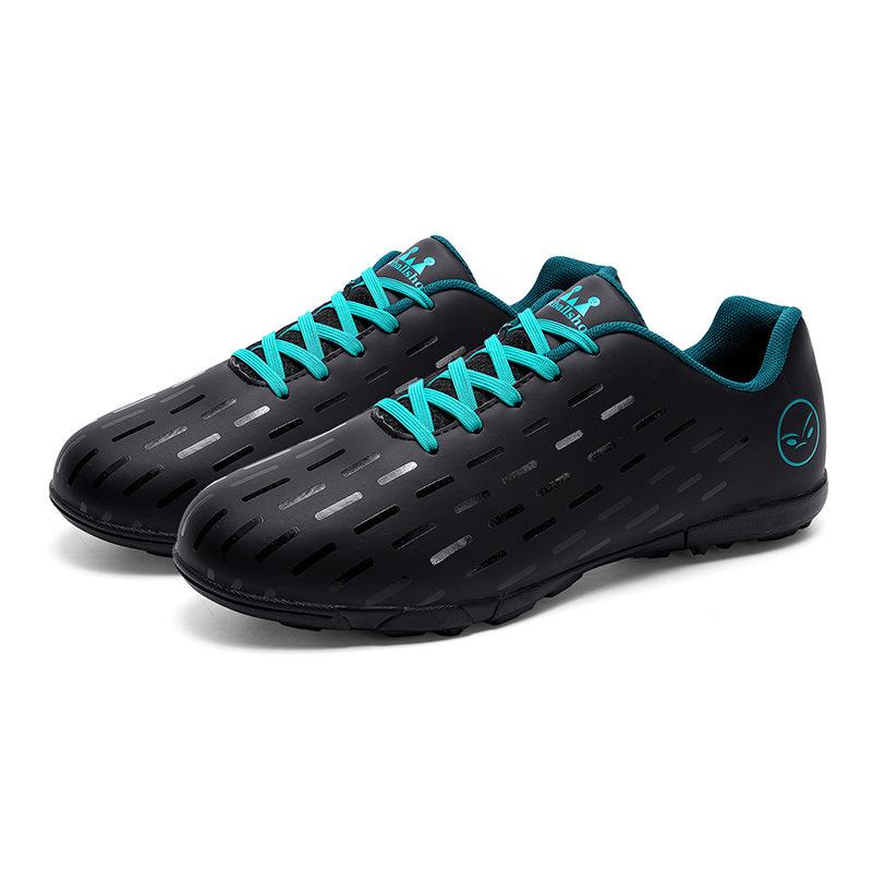 

New football shoes grass training broken nails sports shoes student competition running shoes low top sneakers football spikes 45