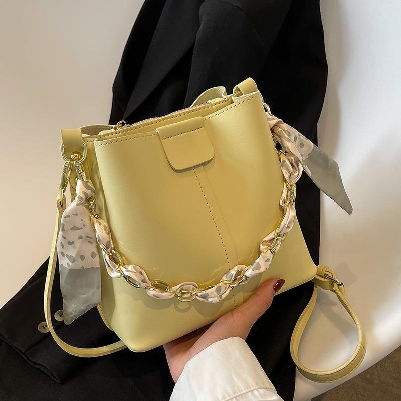 High-end Texture Small Bag for Women, Summer Crossbody Bag, Niche Chain Hand-held Bucket Bag
