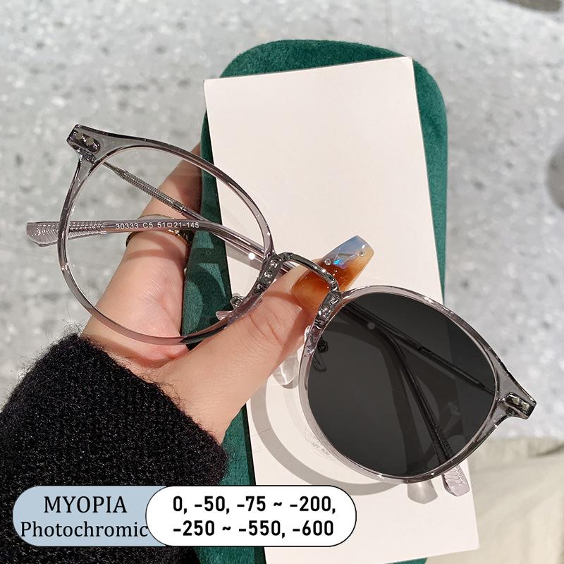 Stylish Design Women Leopard Round Shape Frame Anti Blue Light Prescription Lens Custom Nearsighted Glasses Shade Color Shift 0 to -600