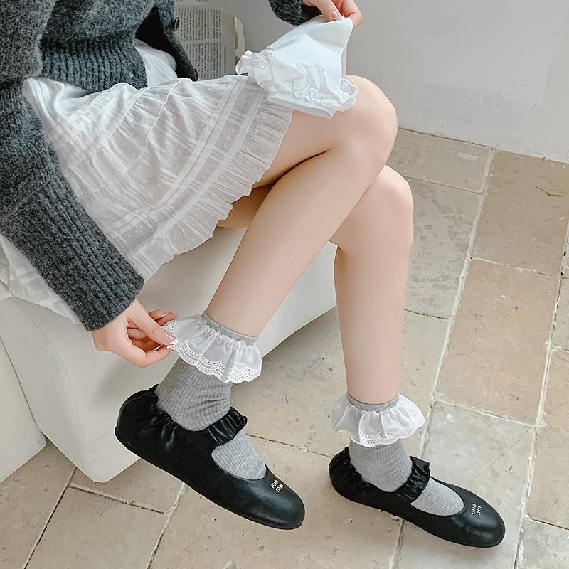 Women's Summer Thin Pure Color Sweet Lace Ballet Wind Sweat Absorbent Boneless Tube Pile Socks