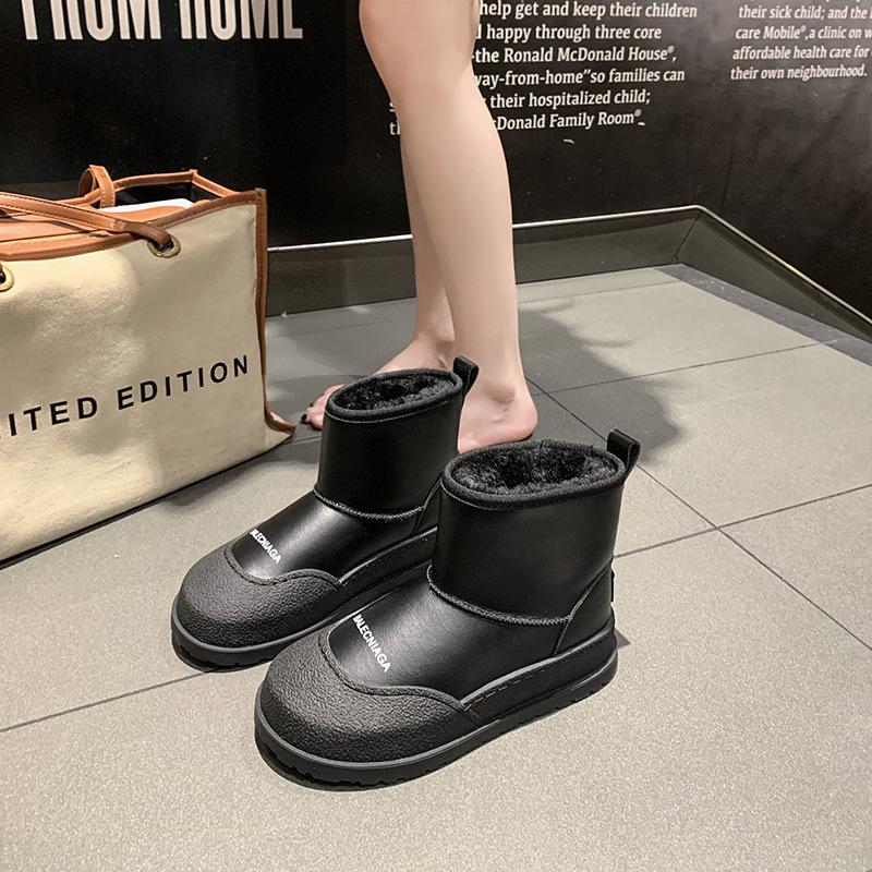 

Зимние флисовые теплые короткие зимние ботинки с плоским дном для женщин 38 чёрный