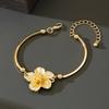 New Fashion 5 Petal Exquisite Flower Bracelet Personalized Versatile Women's Petal Bracelet Festival Party Girl 2025 Jewelry