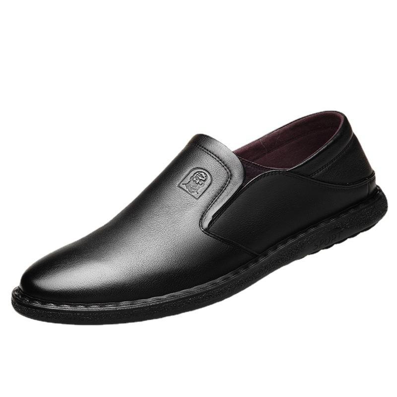 The old man's head polished men's shoes, business leisure professional dress leather shoes, the old man's soft father stitched shoes
