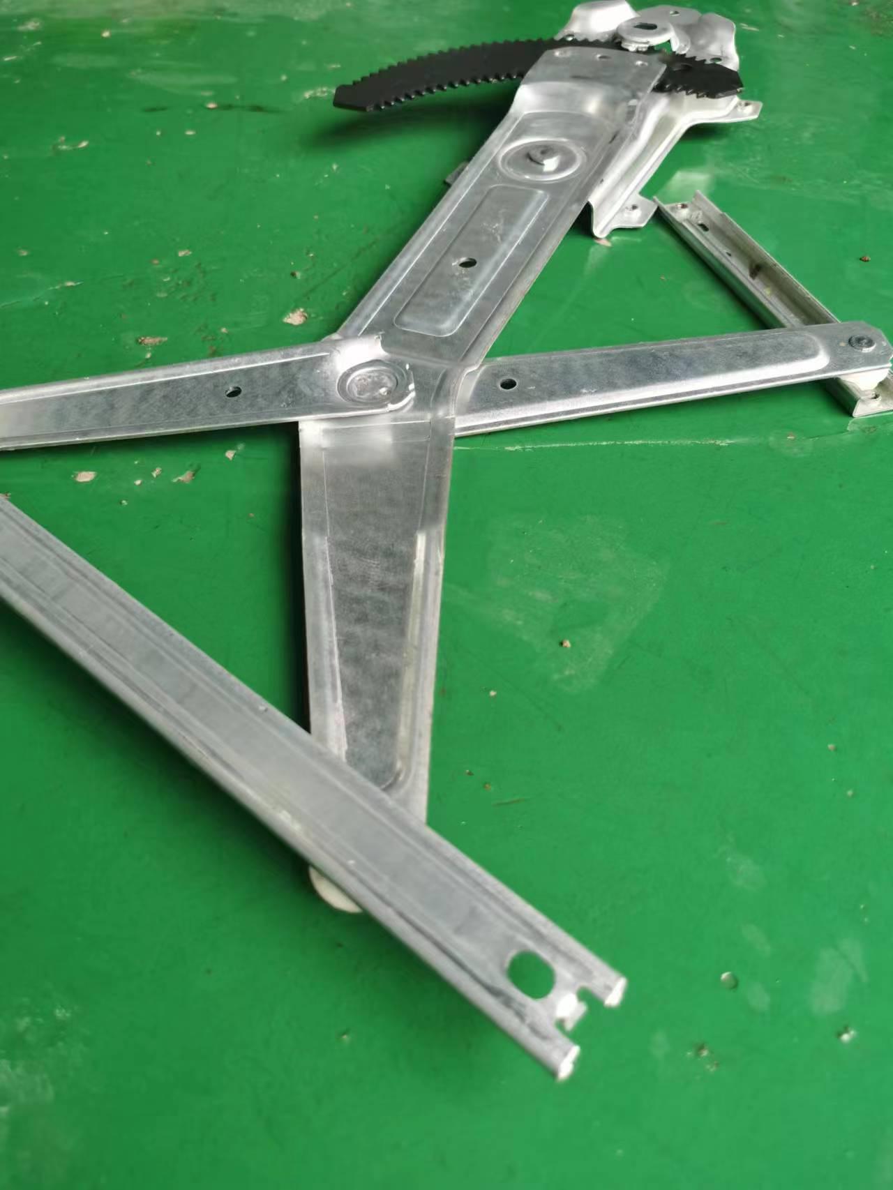 

SsangYong Istana MB100/Actyon Replacement Part OE6617205246 Electric