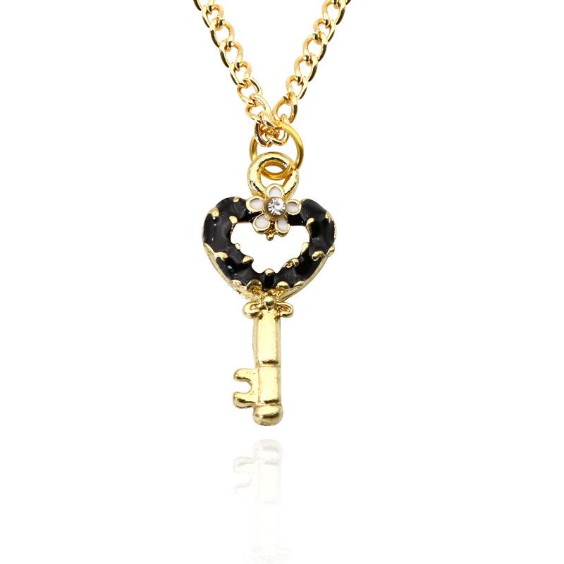 Women Heart Key Shape Hollow Cute Alloy Pendant Necklace with Chain Christmas Gift