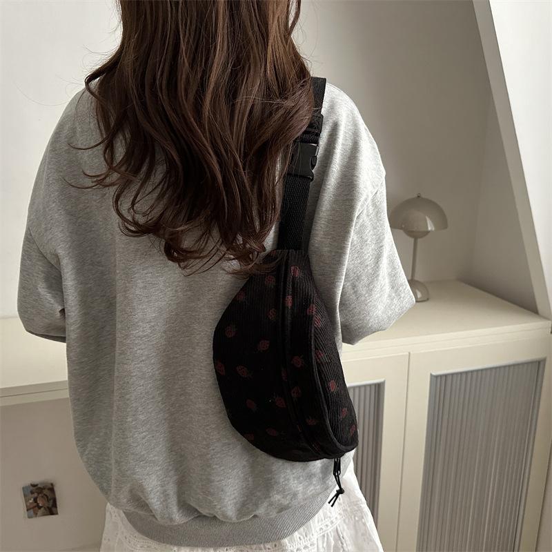 Strip breast bag women 2025 fashion strawberry print small satchel small fresh casual versatile shoulder bag