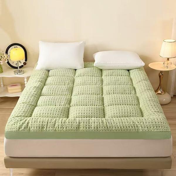 WTEMPO Plaid Printed Foldable High Quality Soft Mattress School Dormitory Mattress Winter Thickened Plush Bedroom Bed Sheet Tatami Plush Pads