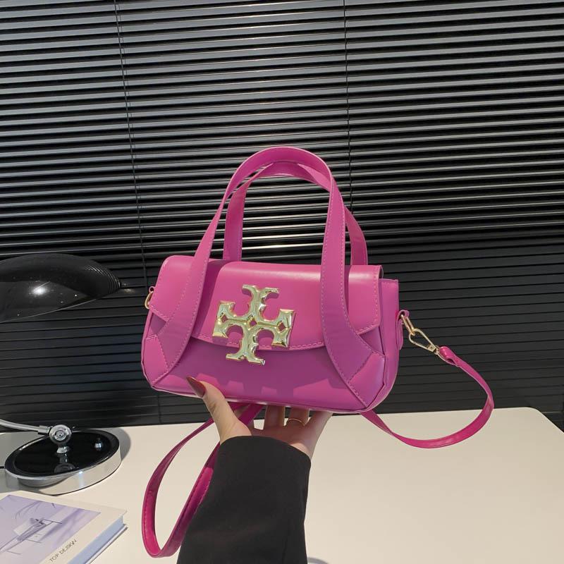 

Simple texture, fashionable and high-value handbag 2025 spring and summer new versatile ins niche messenger bag small square bag розы красного