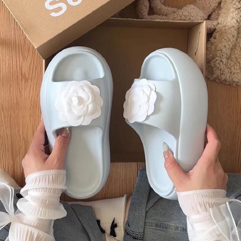 

Feeldi whtie flower platform slippers woman chunky eva shoes thick soled flat mules womens high heels 5.5cm platform slipper 35-36 светло-синий