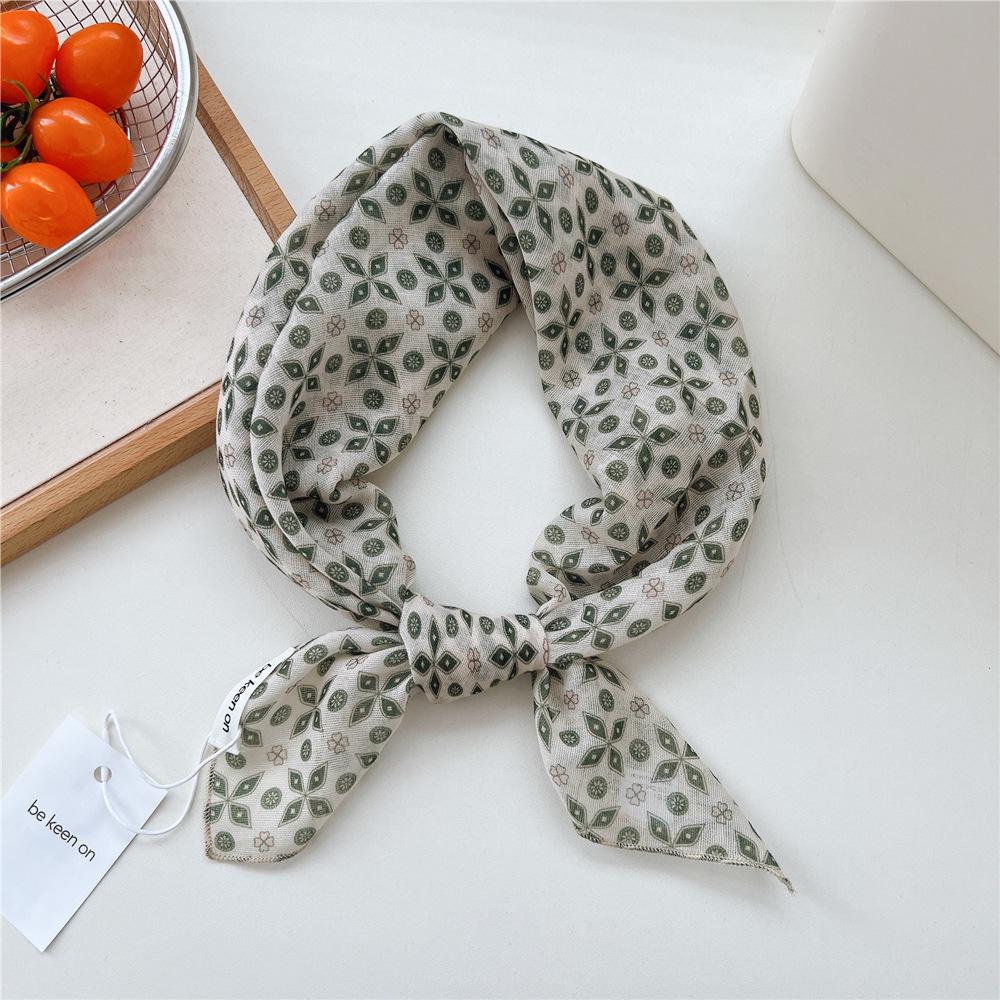55 Floral Small Silk Scarf: Spring/Summer Korean Fashion Headscarf, Decorative Hairband, Paisley Neckerchief