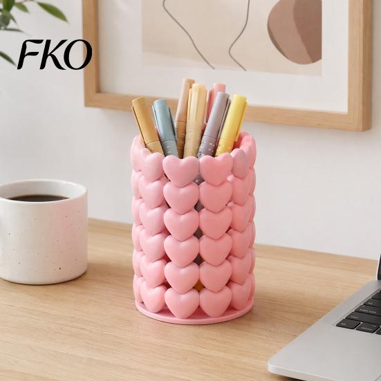 Cute Stationery Holder 3D Printed Hollow Heart Pen Holder, Aesthetic Stand, Girlish Burr-free Makeup Brush Multifunctional Storage Container for Home
