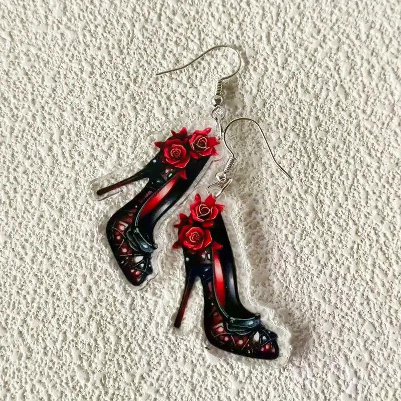 Серьги-камелии на высоком каблуке  Черная роза