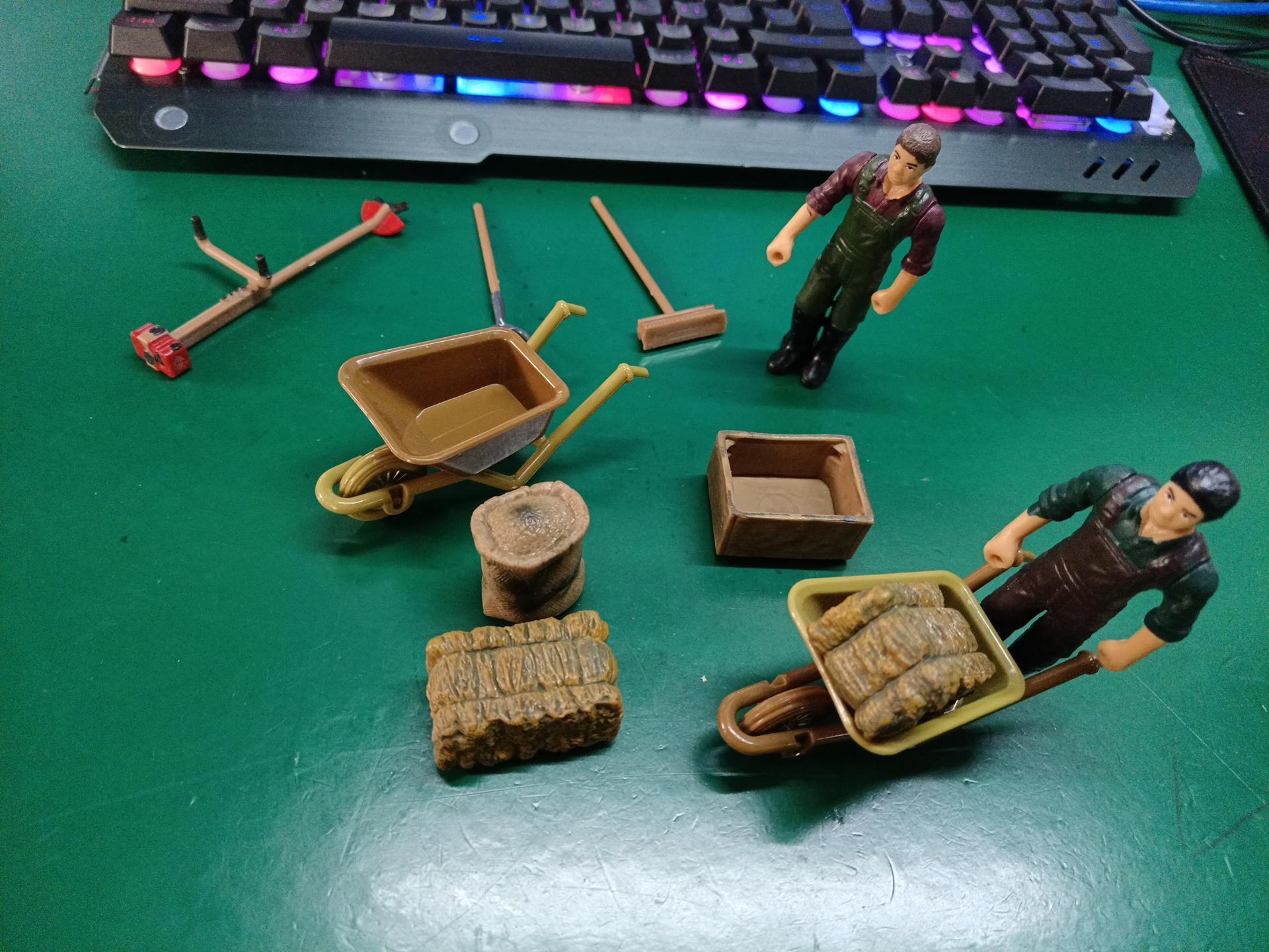 

Набор аксессуаров для корма для фермы, инструменты для фермы, миниатюрные фигурки, симуляция сцены, модель фермы, мини синий