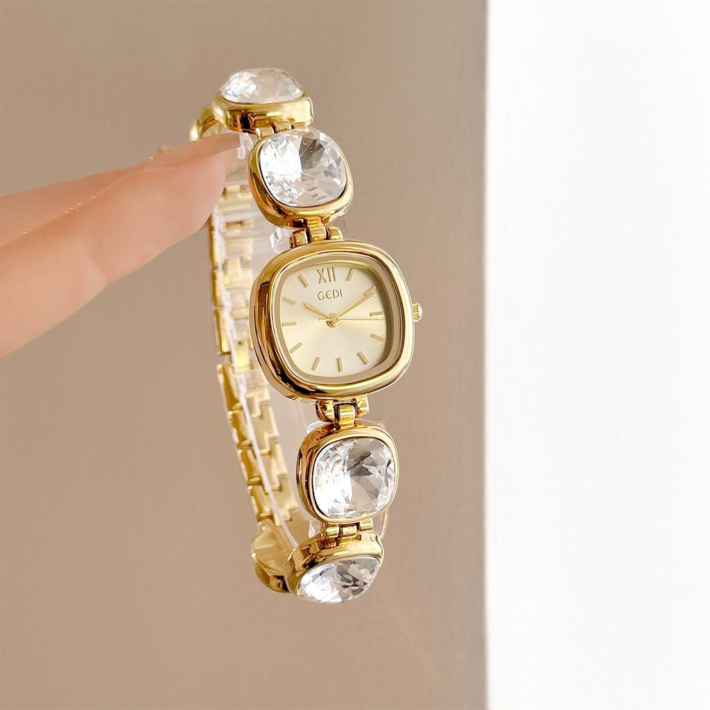 Retro Luxury Women's Watch Fashion Square Sugar Cube Zircon Bracelet Women's Quartz Wristwatch Women's Holiday Gifts for Women