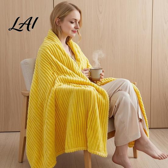 Skin Friendly Milk Velvet Throw Striped Fleece Blanket for Bed Ribbed Couch Thickened Warm Bed Soft Breathable Cozy Blankets Lightweight
