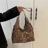 Leopard Print Slouchy Bag Large Capacity Polyester Shoulder Purse Casual Handbag for Women Shopper Bag Underarm Pack
